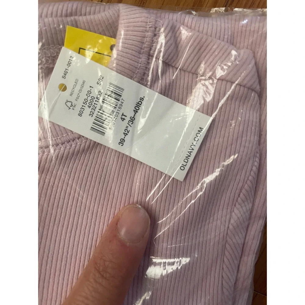Old Navy Kids Purple Ribbed Footed One Piece Pajamas Sleeper 4T NWT